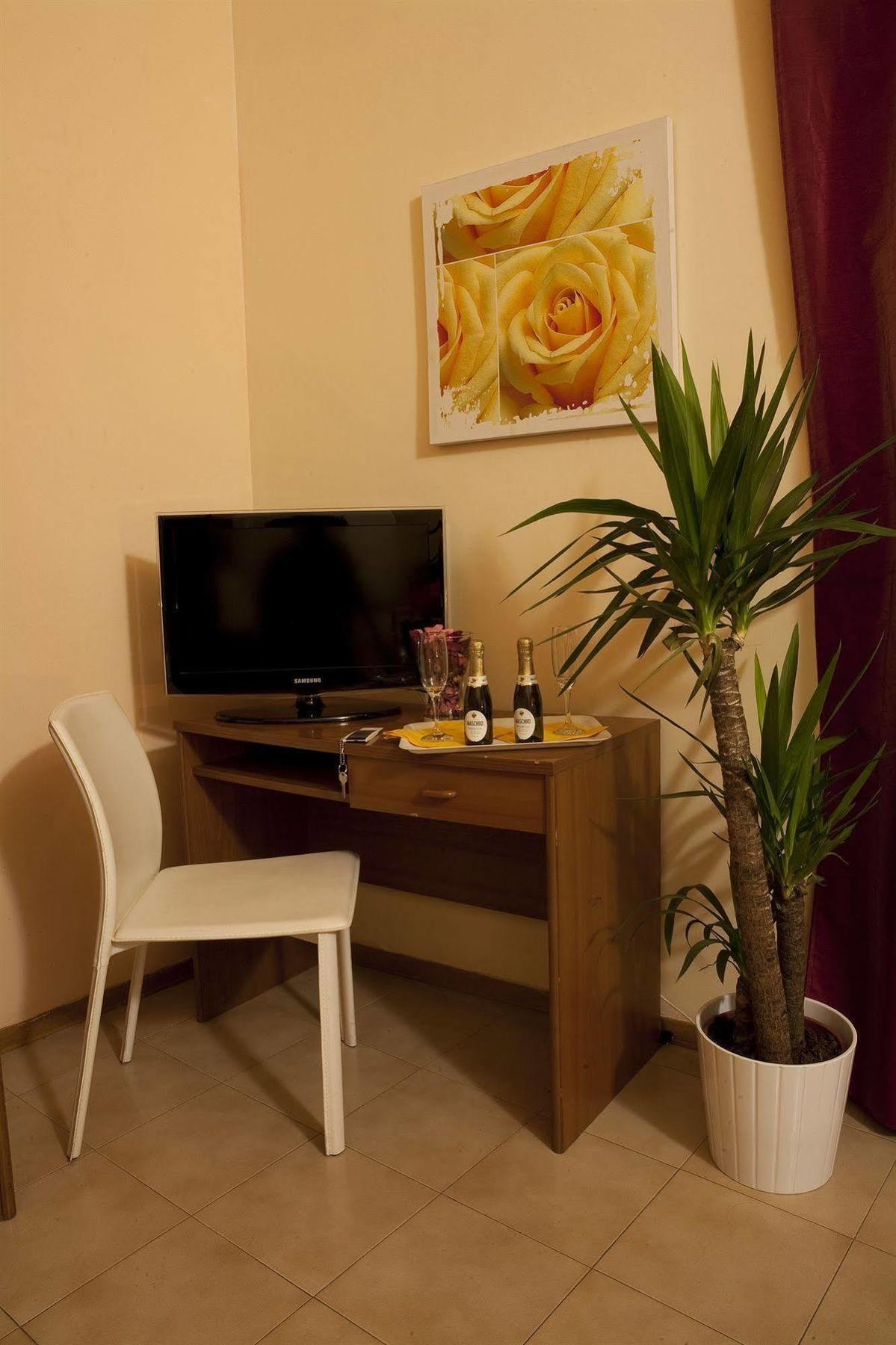 Hotel Centro Campi Bisenzio Luaran gambar