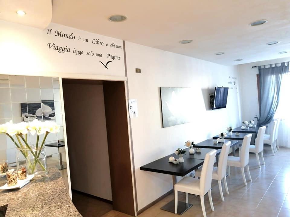 Hotel Centro Campi Bisenzio Luaran gambar